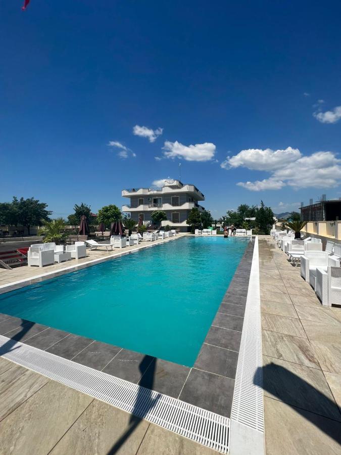 Union Villa ชโคเดอร์ ภายนอก รูปภาพ