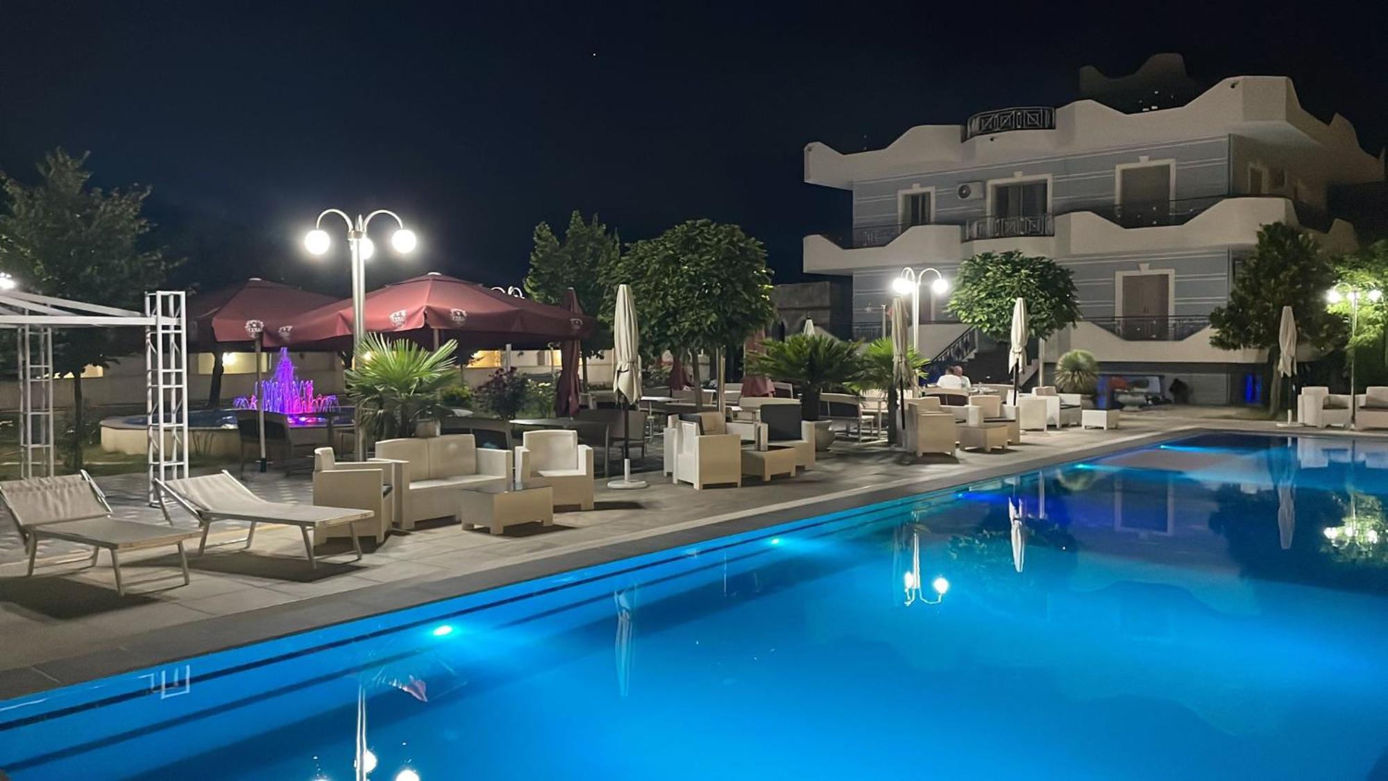 Union Villa ชโคเดอร์ ภายนอก รูปภาพ
